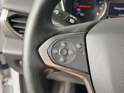 Used 2023 Chevrolet Traverse LT w/ Rear Camera Mirror Package AWD/4WD image 31