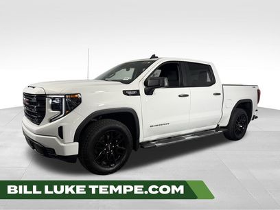 Used 2025 GMC Sierra 1500 Pro w/ Graphite Edition