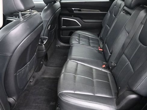 Used 2020 Kia Telluride EX image 18