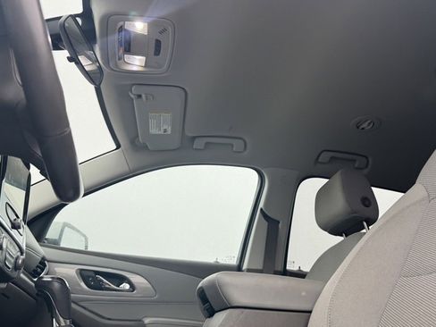 Used 2019 Chevrolet Traverse LT image 12