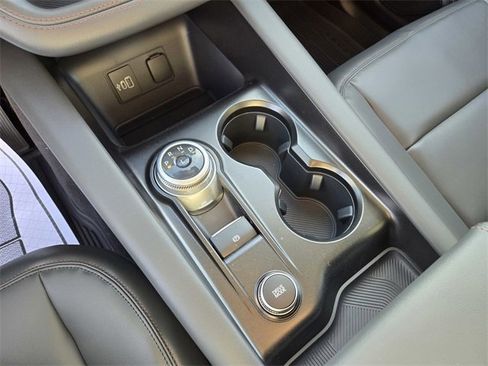 New 2026 Ford Explorer Active w/ Active Comfort Package image 18