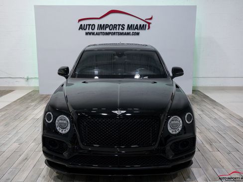 Used 2018 Bentley Bentayga image 30