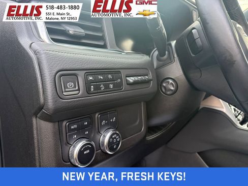 Used 2022 GMC Yukon XL Denali image 15