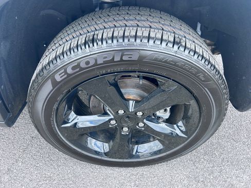 Used 2024 Jeep Grand Cherokee Altitude image 10