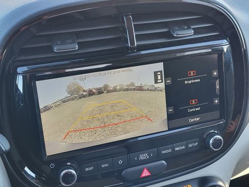 Used 2020 Kia Soul EX image 17