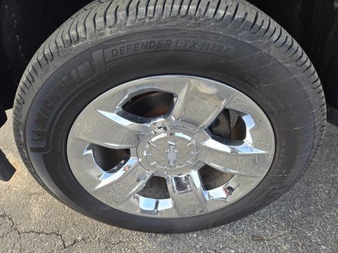 Used 2018 Chevrolet Silverado 1500 LTZ w/ Sport Package image 12