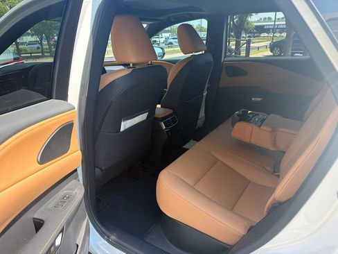 Used 2025 Lexus RX 350 Premium Plus w/ Accessory Package (Z1) FWD image 6