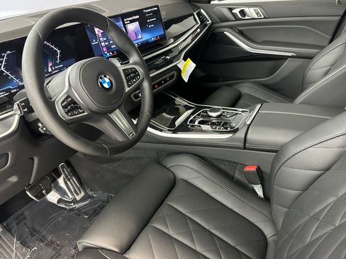 Certified 2025 BMW X5 sDrive40i w/ M Sport Package image 4