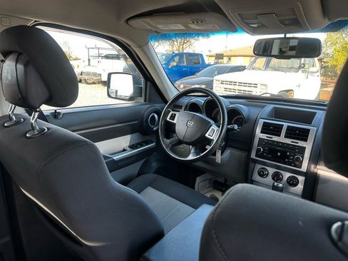 Used 2010 Dodge Nitro SXT image 24