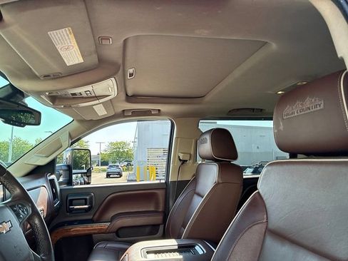 Used 2016 Chevrolet Silverado 2500 High Country w/ Duramax Plus Package AWD/4WD image 30