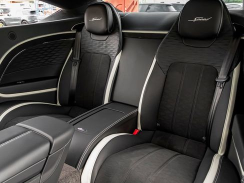 Used 2025 Bentley Continental GT Speed AWD/4WD image 31