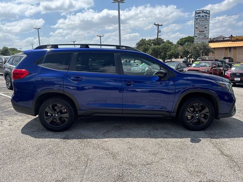 Used 2026 Subaru Ascent Premium AWD/4WD image 2