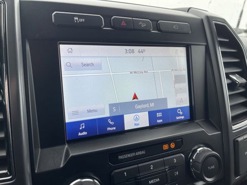 Certified 2022 Ford F350 XLT w/ XLT Value Package image 17