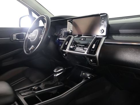 Used 2023 Kia Sorento S FWD image 28