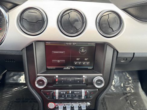 Used 2015 Ford Mustang Premium image 17