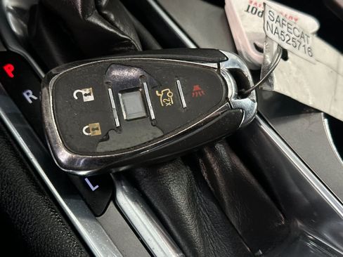 Used 2021 Chevrolet Malibu LT FWD image 26