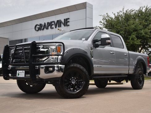 Used 2020 Ford F250 Lariat w/ Tremor Off-Road Package AWD/4WD image 2