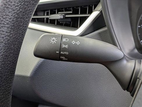 Used 2025 Toyota Corolla LE image 9