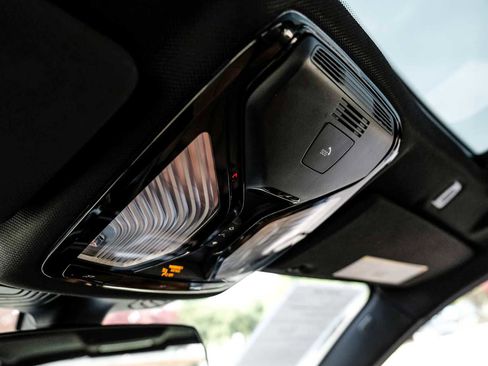 Used 2019 BMW 530i xDrive w/ M Sport Package image 26