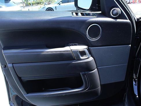 Used 2020 Land Rover Range Rover Sport SE AWD/4WD image 7