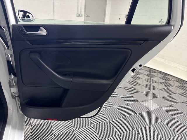 Used 2014 Volkswagen Jetta SE FWD image 18