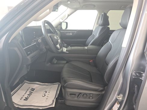 Certified 2025 INFINITI QX80 Sensory image 32