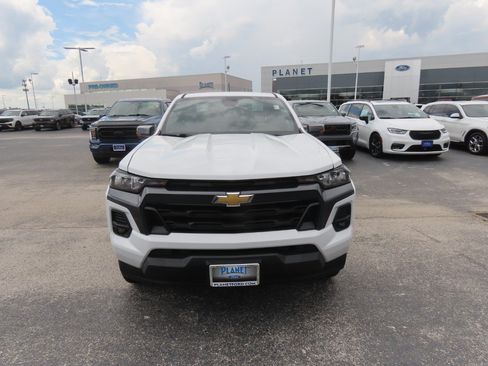 Used 2024 Chevrolet Colorado LT w/ LT Convenience Package RWD image 5