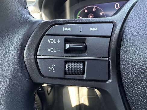 Used 2025 Honda Accord EX-L image 18
