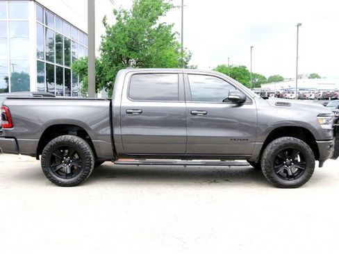 Used 2020 RAM 1500 Big Horn AWD/4WD image 4
