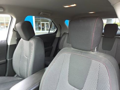 Used 2017 Chevrolet Equinox LT w/ Convenience Package image 16