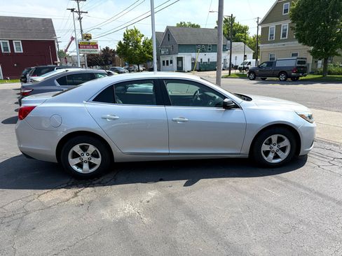Used 2015 Chevrolet Malibu LS image 4