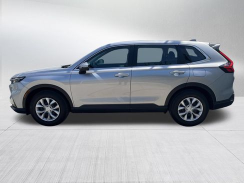 Used 2023 Honda CR-V LX image 4