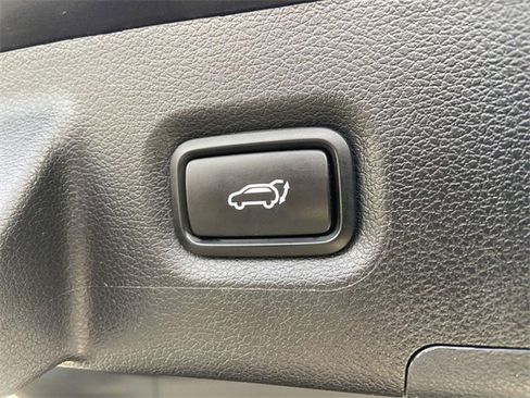 Used 2023 Hyundai Santa Fe Limited image 11