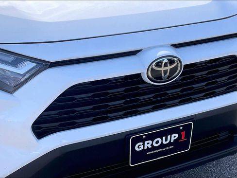 Used 2024 Toyota RAV4 XLE image 29