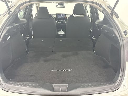 Used 2021 Toyota C-HR LE image 38