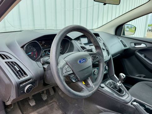 Used 2016 Ford Focus SE FWD image 10
