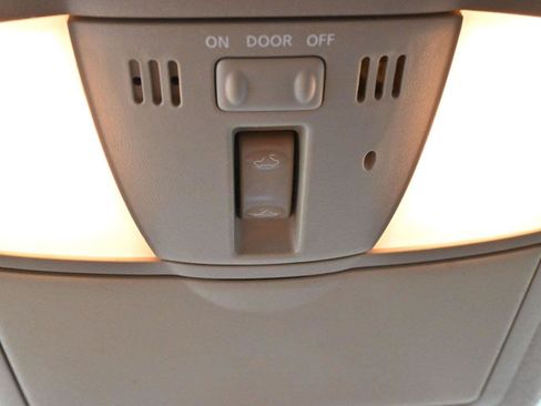 Used 2013 Nissan Rogue SL AWD/4WD image 28