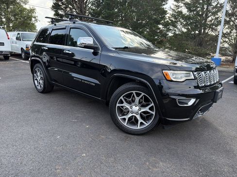 Used 2020 Jeep Grand Cherokee Overland AWD/4WD image 2