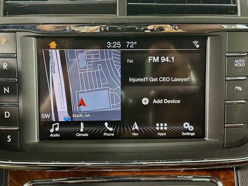 Used 2017 Lincoln Continental Reserve FWD image 21