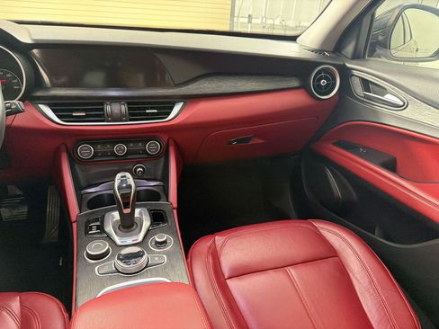 Used 2021 Alfa Romeo Stelvio Sprint w/ Nero Edizione RWD image 28