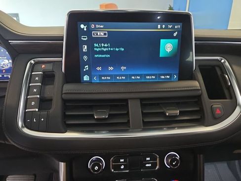 Used 2023 Chevrolet Tahoe Z71 w/ Z71 Off-Road Package AWD/4WD image 16