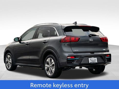 Used 2021 Kia Niro EX w/ Cold Weather Package image 5