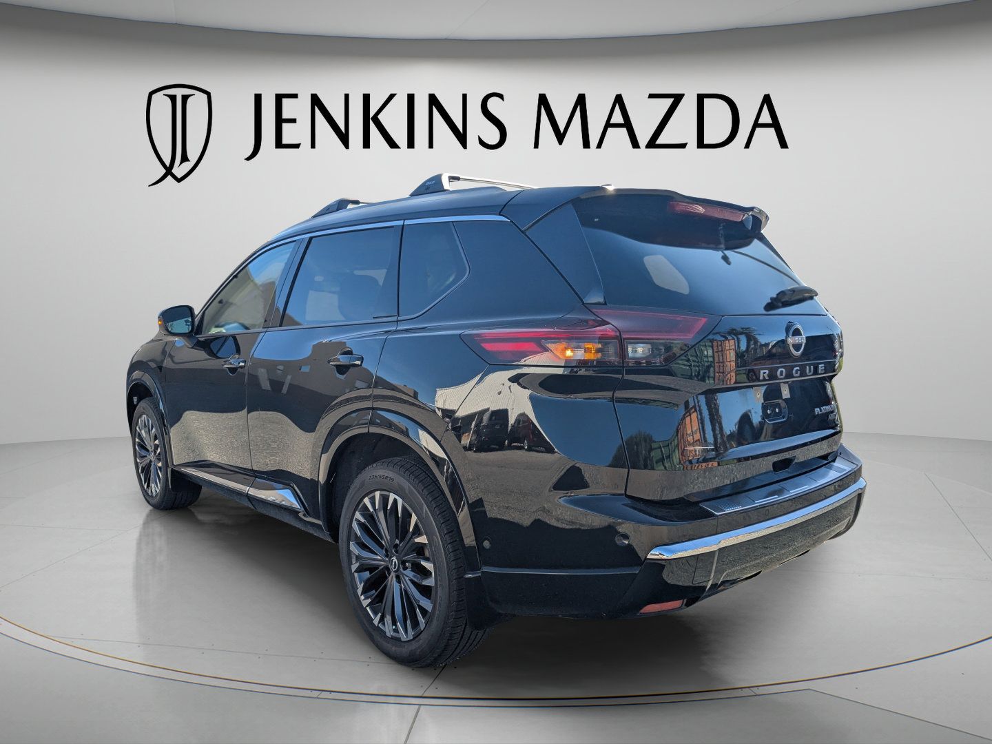 Used 2025 Nissan Rogue Platinum w/ Platinum Premium Package AWD/4WD image 5