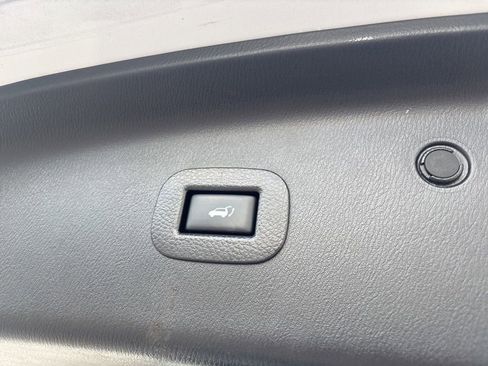 Used 2018 INFINITI QX80 2WD w/ Driver Assistance Package image 35