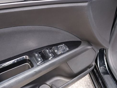 Used 2016 Ford Fusion SE FWD image 28