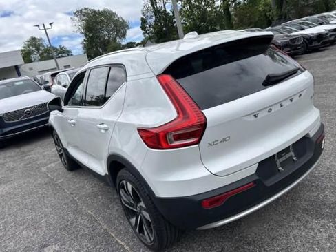 Used 2025 Volvo XC40 B5 Plus w/ Protection Package Premier AWD/4WD image 6