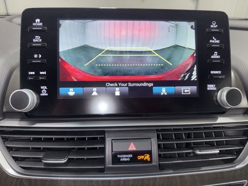 Used 2018 Honda Accord Touring image 26