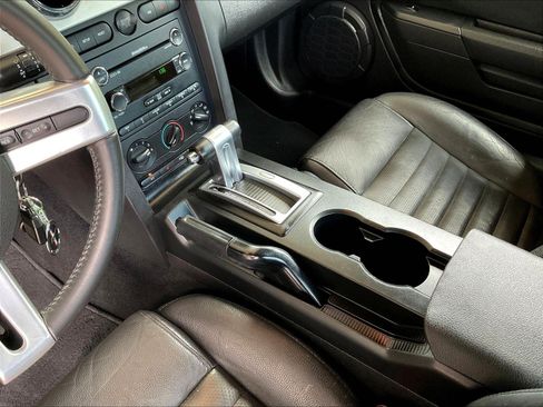 Used 2008 Ford Mustang GT RWD image 16