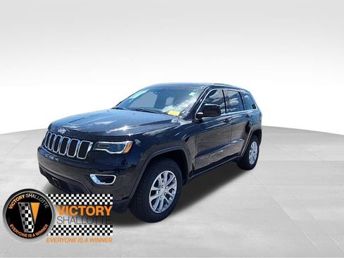 Certified 2022 Jeep Grand Cherokee Laredo X image 16