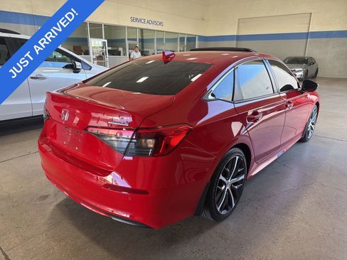 Used 2024 Honda Civic Touring image 3